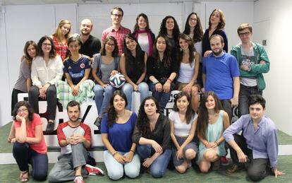Los alumnos de la 28 promoción de la Escuela UAM-El País.