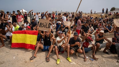 España mantendrá intacta su estrategia con Marruecos pese a las críticas por la crisis de Ceuta