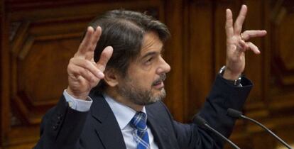 Oriol Pujol, presidente del grupo parlamentario de CiU, durante su intervención en el pleno de la Cámara catalana el pasado miércoles.