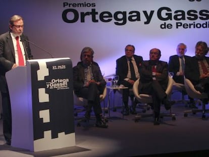 Juan Luis Cebrián, en la entrega de los premios Ortega.