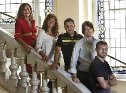 De izquierda a derecha, Esther Pedraza, Begoña Gómez de la Fuente, Pedro Blanco, Luis Martín y  Marc Sala.