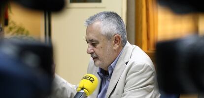 José Antonio Griñán ayer en una entrevista en Cadena Ser. 
