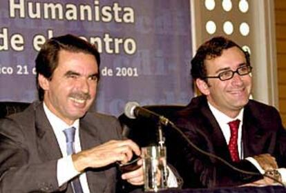 José María Aznar y Alejandro Agag, en la reunión celebrada en México.