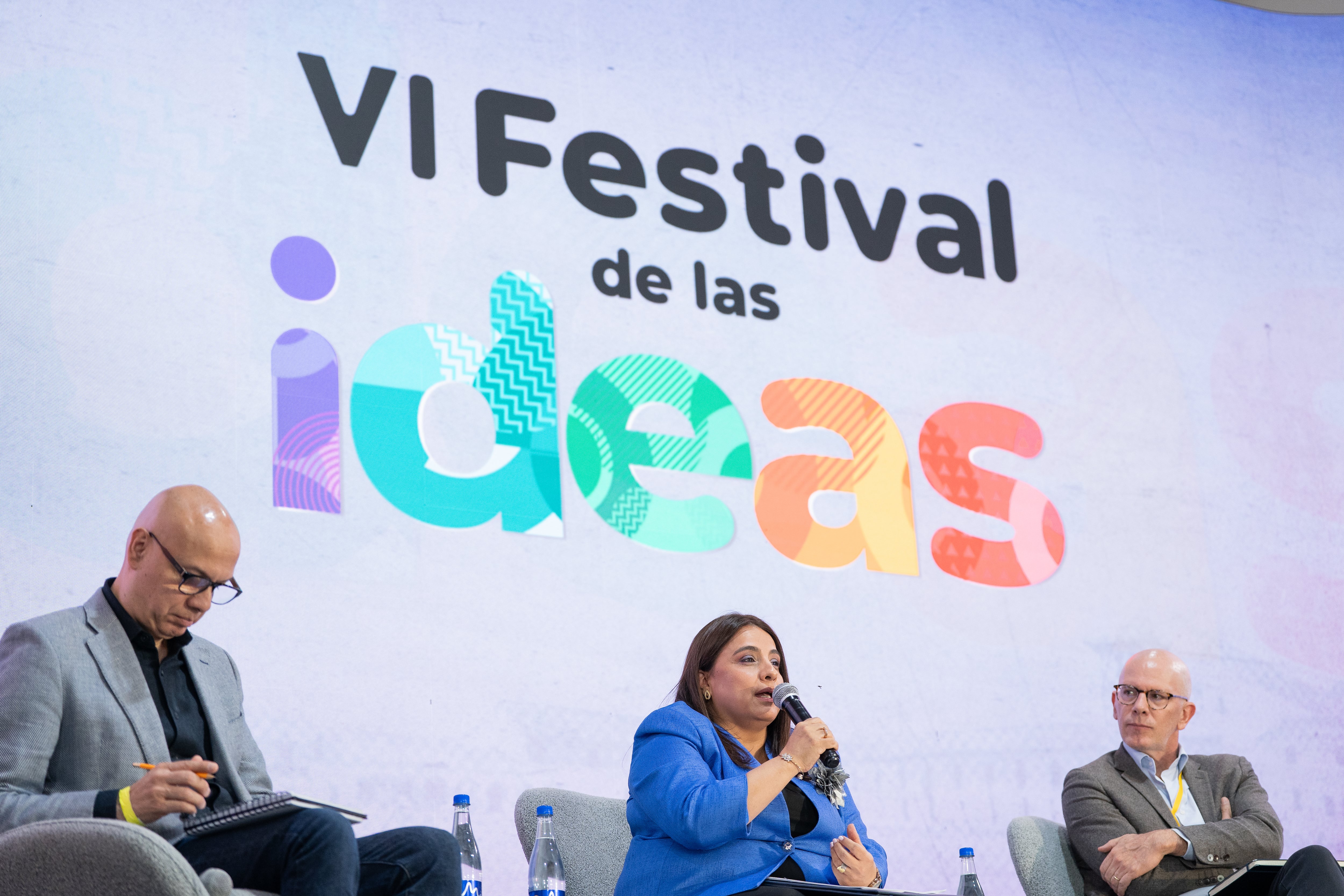 Mauricio Lenis, Paola Meneses, y Alejandro Santos, en Villa de Leyva, este sábado.