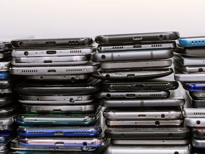 La telefonía móvil roza su límite: el mercado da signos de saturación en líneas y dispositivos
