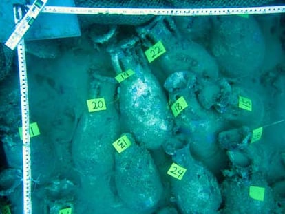Ánforas halladas en el pecio Bou-Ferrer.
