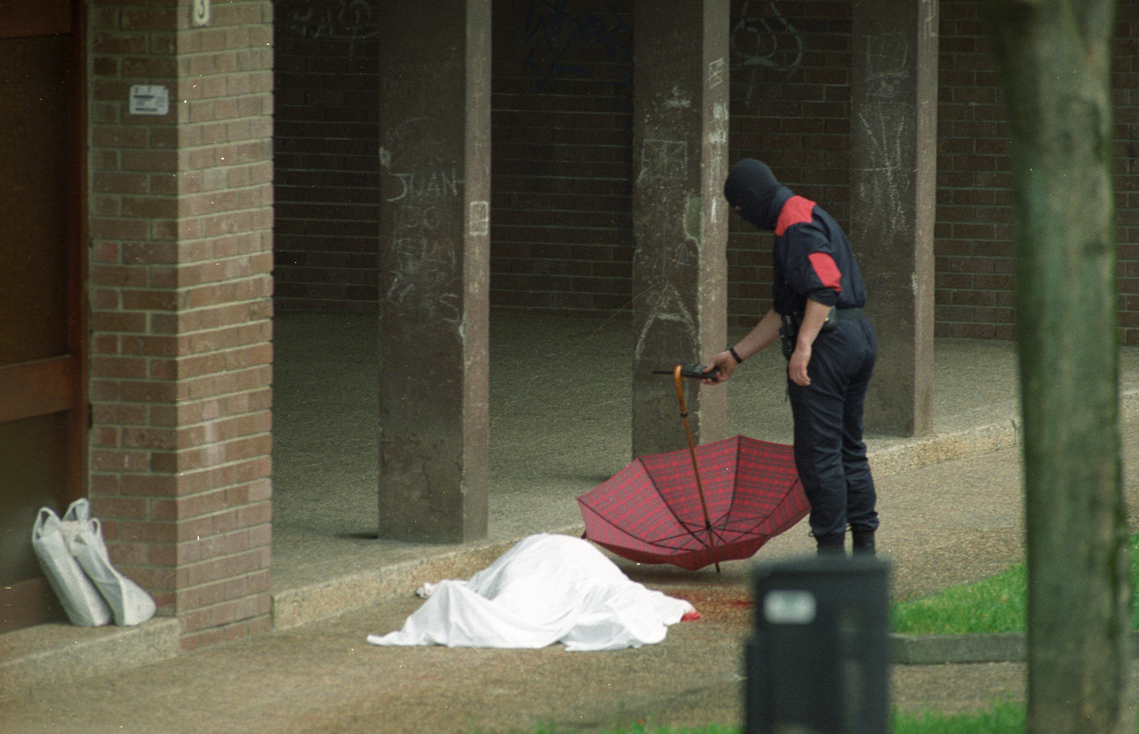 Condenados a 30 años de cárcel dos etarras por el asesinato del periodista López de Lacalle en 2000 