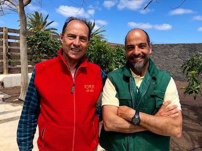 JUAN FRANCISCO ROSA, PROPIETARIO DE FINCA DE UGA, CON PACO FABELO / CAPEL