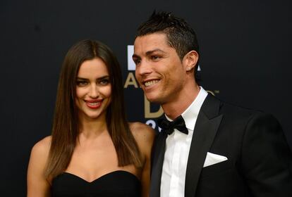 En 2013 la modelo acompañó al futbolista a la entrega del Balón de Oro. Ese año Ronaldo fue el ganador.