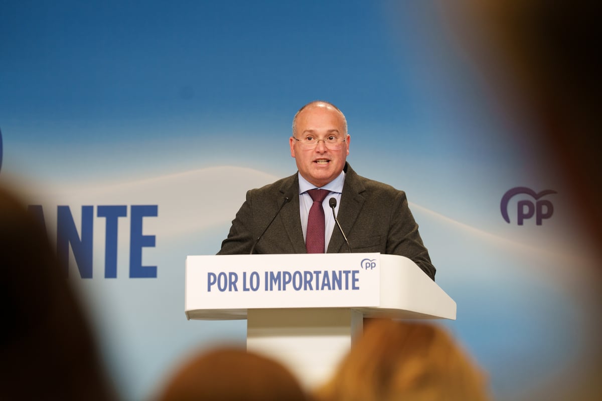 Génova choca con Vox por la interpretación del acuerdo de Extremadura y afirma que Cáritas sí recibirá ayudas