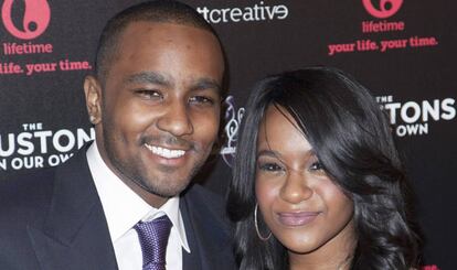 Nick Gordon y Bobbi Kristina Brown, hija de Whitney Houston, en una foto de archivo de 2012.