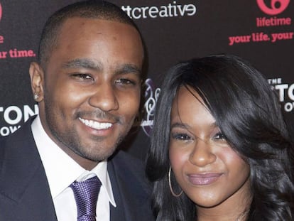 Nick Gordon y Bobbi Kristina Brown, hija de Whitney Houston, en una foto de archivo de 2012.