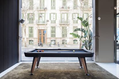 Diagonal pool table, de Yonoh para RS Barcelona.