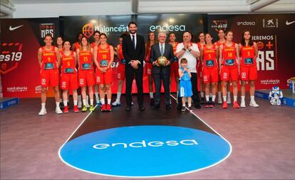 Imagen de la presentación de las Selección Femenina que disputará el Europeo de Letonia y Serbia.