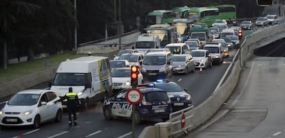 Madrid, primera ciudad espa&ntilde;ola que impone la circulaci&oacute;n alterna de veh&iacute;culos en funci&oacute;n de sus matr&iacute;culas.