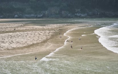 La playa de Oriñón, en la localidad cántabra de Castro Urdiales.