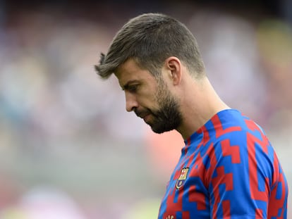 Gerard Piqué durante el partido del Barcelona contra el Elche en el Camp Nou este sábado.