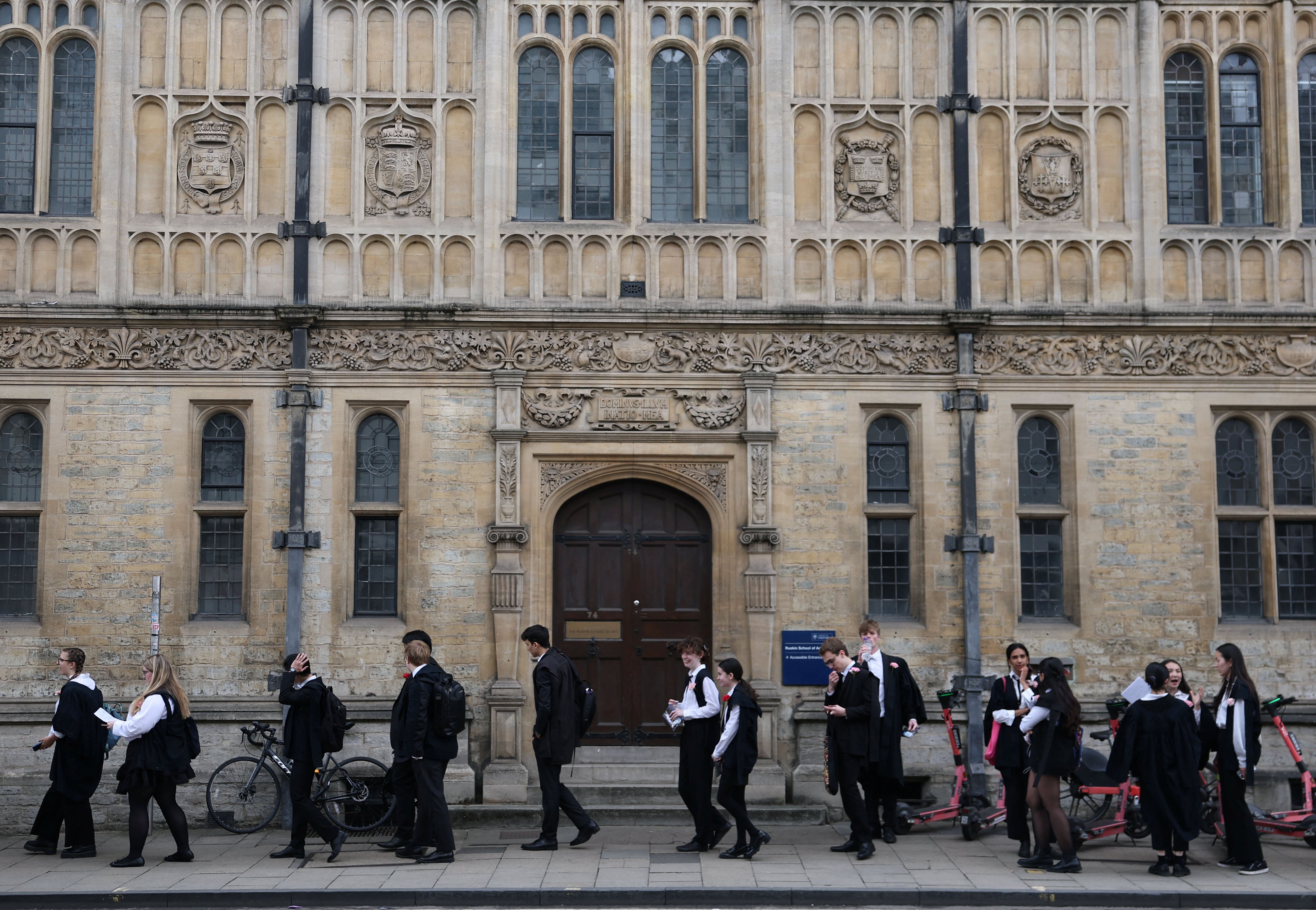 Estudiantes en la Universidad de Oxford (Gran Bretaña). 