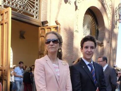 La infanta Elena, con su hijo Felipe.