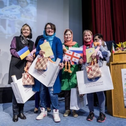 Zhúkova, Dzagnidze, Pogonina y Gunina durante la inauguración del Gran Premio de Teherán, el pasado febrero