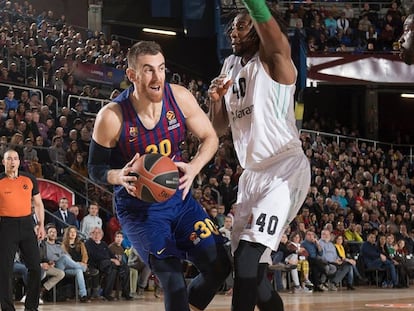 Claver, ante Evans y Eric.