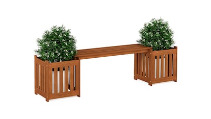 Terraza a punto sobre fondo blanco.