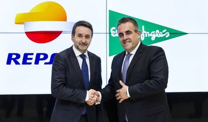 Los consejeros delegados de Repsol y El Corte Inglés, Josu Jon Imaz y Víctor del Pozo, respectivamente. 
 