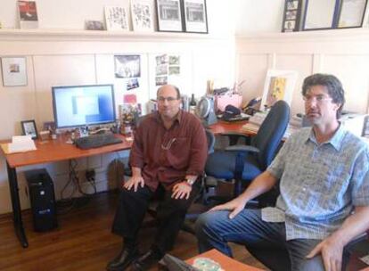 Craig Newmark, fundador de Craigslist (a la izquierda), junto a Jim Buckmaster, gerente de la compañía.