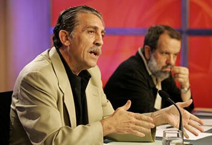 Los diputados del PSOE Diego Lpez Garrido, a la izquierda, y Francisco Fernndez Marugn.