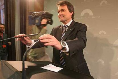 El líder de CiU, Artur Mas, ayer en el Parlamento catalán.