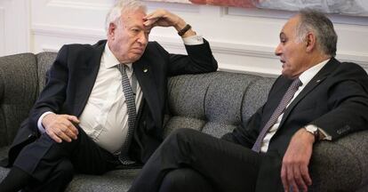 José Manuel García-Margallo (left) and Salaheddine Mezouar in Barcelona on Monday.