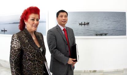 Consuelo C&iacute;scar inaugur&oacute; una exposici&oacute;n en el IVAM con Gao Ping en 2008.