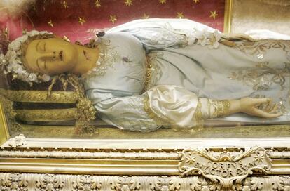 Momia de Vittoria en la iglesia de Santa María della Vittoria (Roma).