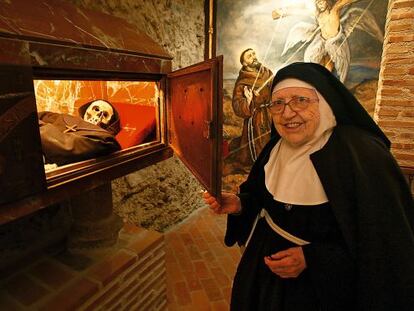 La madre abadesa del monasterio de clausura de Santa Juana, en Cubas de la Sagra (Madrid).