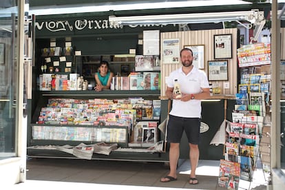 El nuevo quiosco para comprar prensa y horchata valenciana en la calle de Narváez. 