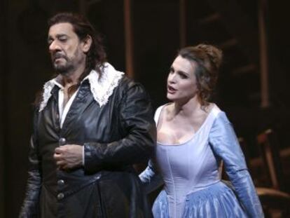 Paloma San Basilio y Pilar Jurado defienden al tenor  “Siempre ha sido un caballero”. La Ópera Metropolitana de Nueva York anuncia que mantiene al tenor en su programa