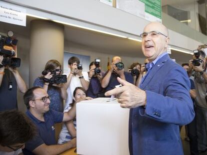 Josep Antoni Duran Lleida, després d'emetre el seu vot.