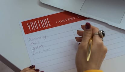 YouTube en un papel