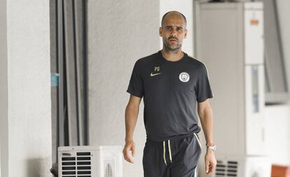 Pep Guardiola tras el entrenamiento previo al derbi ante el United.