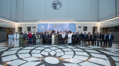 El lehendakari se ha reunido con 39 imanes de mezquitas vascas.