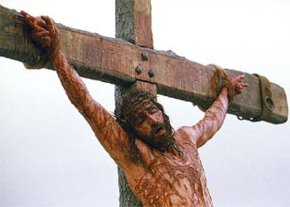 Jim Caviezel, en un fotograma de <i>La Pasión de Cristo.</i>