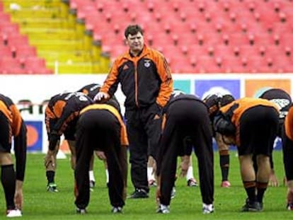 Camacho, en un entrenamiento del Benfica.