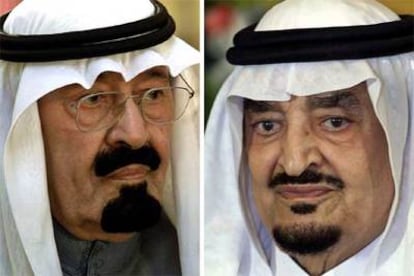 El príncipe heredero Abdalá bin Abdelaziz y el rey Fahd, en una fotografía tomada en octubre de 2002.