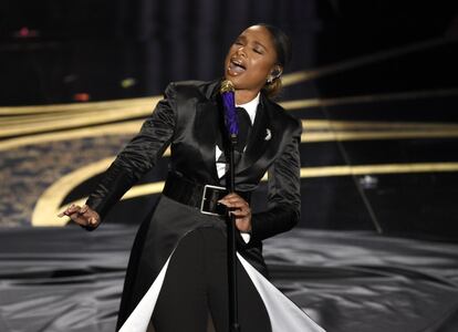 La cantante estadounidense Jennifer Hudson, durante su actuación en la gala.