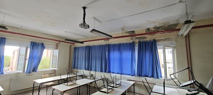 Estado actual del CEPA Vallecas, donde se ofrece enseñanzas iniciales, secundarias y de capacitación digital para adultos. Fotografías cedidas por el Grupo Municipal Socialista.