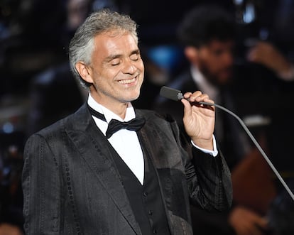 Andrea Bocelli
El tenor estudió Derecho en la Universidad de Pisa y trabajó como abogado durante un año. Lo dejó todo por su verdadera pasión desde niño: la música.