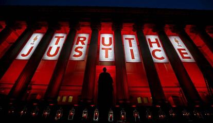 Recordatorio a las víctimas de Hillsborough en Liverpool.