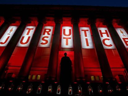 Recordatorio a las víctimas de Hillsborough en Liverpool.