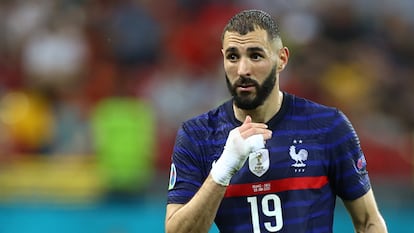 Benzema, durante un partido con la selección de Francia.