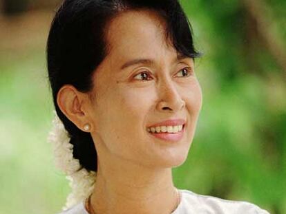 La líder opositora birmana Aung San Suu Kyi, en una imagen de abril de 1996.